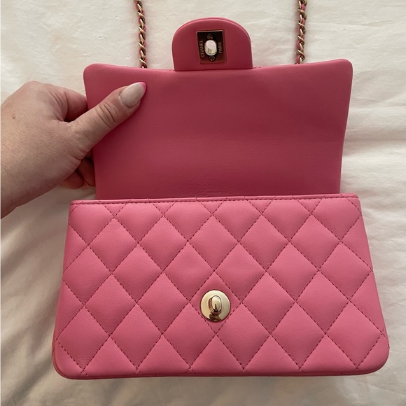 NWT 🩷 CHANEL 🩷 23P Pink Top Handle Mini with Light Gold Hardware - Picture 14 of 16